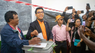 Pr&eacute;sidentielle &agrave; Madagascar: Rajoelina d&eacute;clar&eacute; vainqueur, sa victoire contest&eacute;e