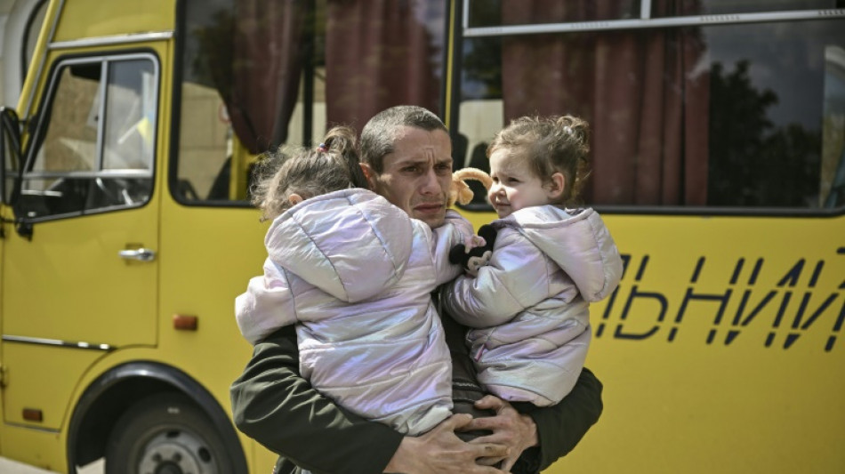 Rusos intensifica ataques en el este de Ucrania, que aguarda fallo por cr&iacute;menes de  guerra