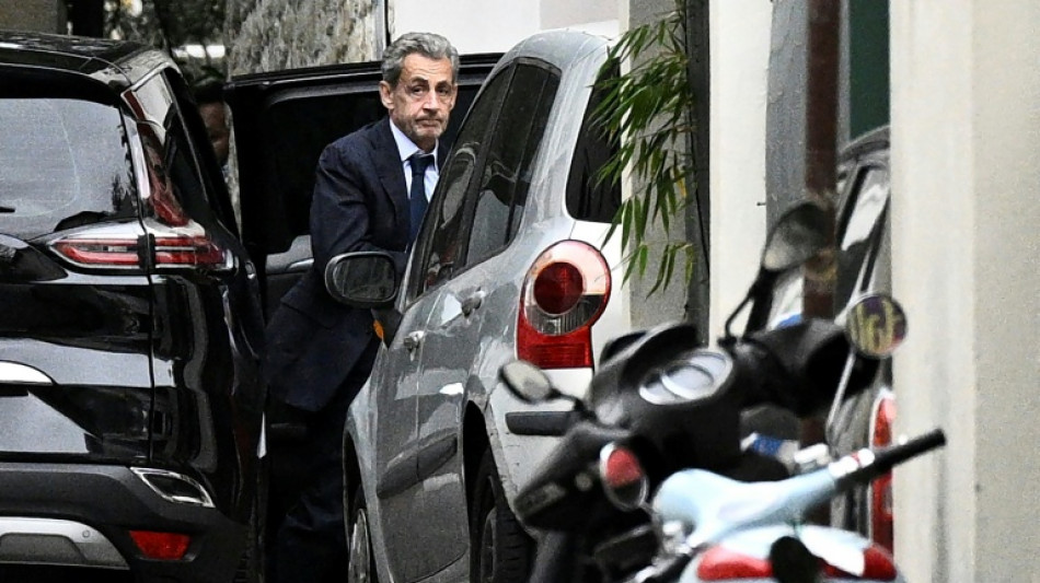 Frankreichs Ex-Präsident Sarkozy über Hafttermin informiert
