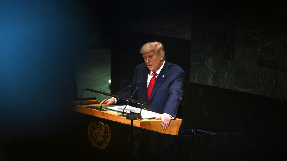 Trump ai leader arabi, Israele non annetterà Cisgiordania