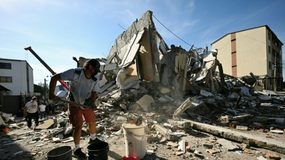 Terremoto deixou mais de 240 mortos na Col&ocirc;mbia; buscas continuam