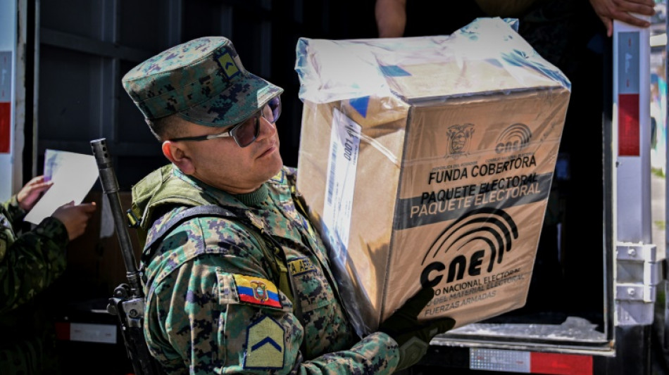 L'Equateur traumatis&eacute; se choisit un nouveau pr&eacute;sident sur fond de violences et de narcotrafics