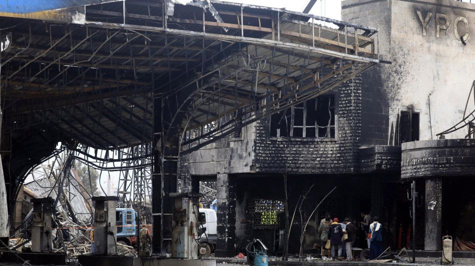 Idf, nuovo raid su Sana'a, colpito obiettivo militare Houthi