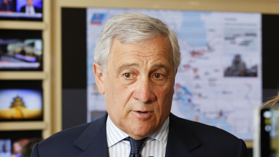 Tajani, 'nessuna ambiguit&agrave;, l'Iran non pu&ograve; avere l'atomica'