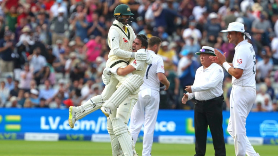 England bowl as Australia recall Starc for 2nd Ashes Test