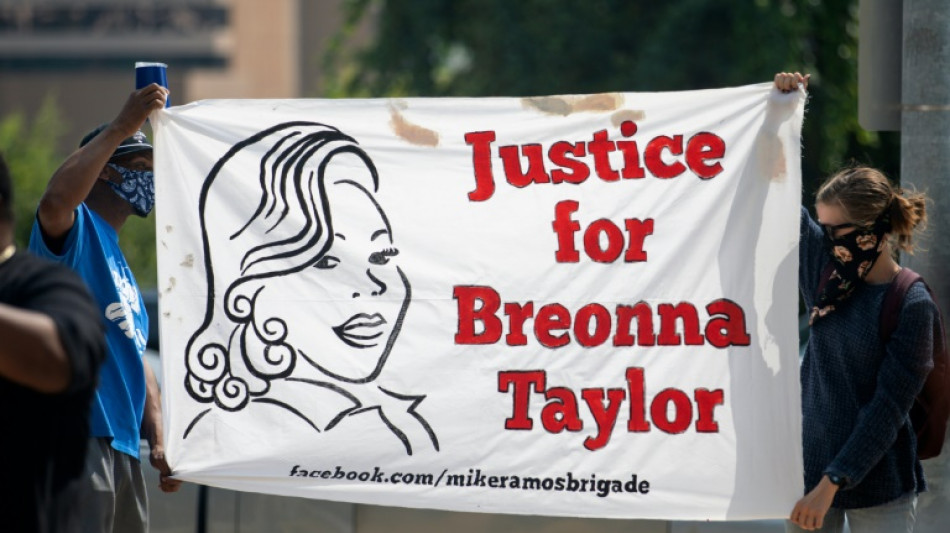 Cuatro polic&iacute;as inculpados por muerte de afroestadounidense Breonna Taylor