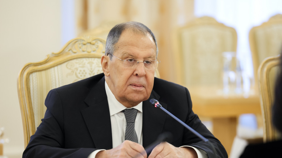 Lavrov ricompare, 'Usa non hanno chiarito sui test nucleari'