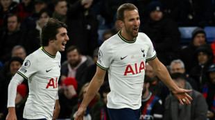 Kane will break all goalscoring records, says Conte