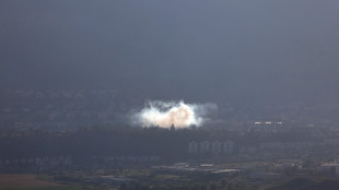 Media Libano, 'colpiti edificio a Baalbek e hotel a Beirut, numerosi morti'