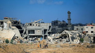 El ej&eacute;rcito israel&iacute; bombardea Gaza despu&eacute;s de una andanada de proyectiles lanzados hacia Israel