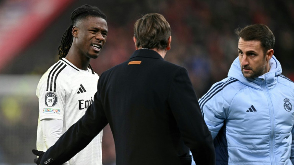 Camavinga sofre les&atilde;o na coxa e vira desfalque no Real Madrid