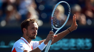 Medvedev reaches ATP Toronto quarters, Ruud upset