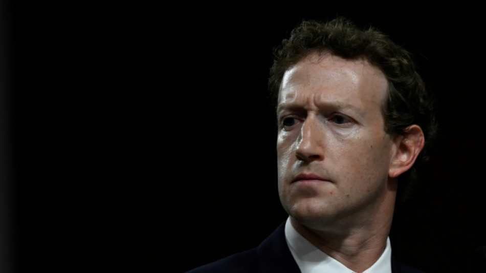 Zuckerberg atribuye en un juicio el éxito de Instagram y WhatsApp a Facebook