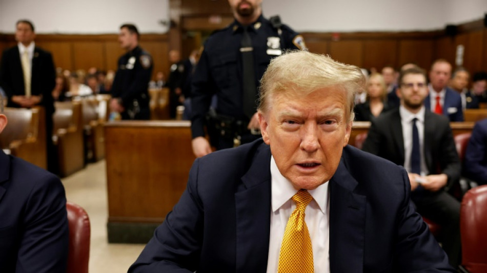 Cierra etapa de testimonios en juicio a Trump, que no declar&oacute;