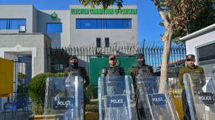 Elections au Pakistan: course serr&eacute;e, les candidats d'Imran Khan font mieux que pr&eacute;vu