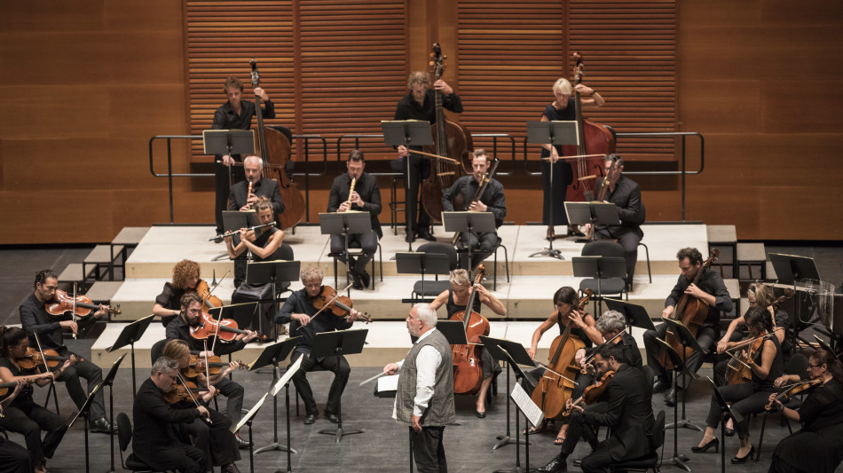 A Santa Cecilia Les Musiciens du Louvre con Händel
