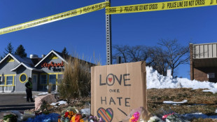 G&auml;ste stoppen Angreifer nach t&ouml;dlichen Sch&uuml;ssen in LGBTQ-Nachtclub in den USA