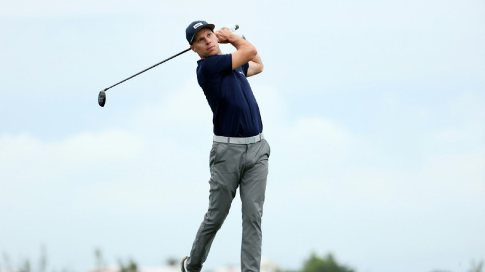 Crane fires 62 to grab Bermuda PGA lead