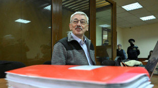 Russie: d&eacute;but du nouveau proc&egrave;s visant le dissident Oleg Orlov
