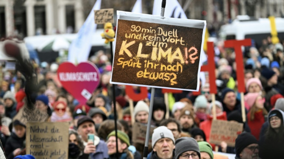 Tausende demonstrieren bundesweit f&uuml;r Klimaschutz und Demokratie