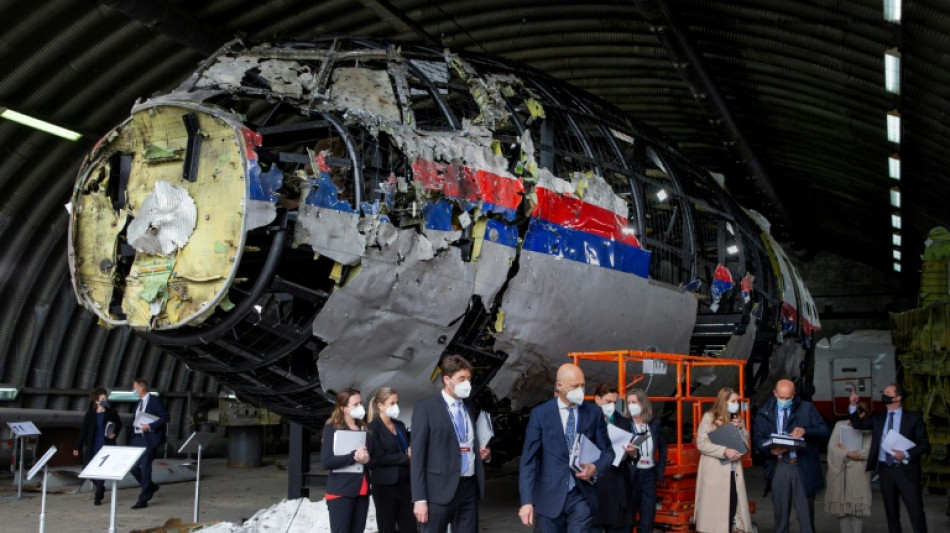Trois hommes condamn&eacute;s &agrave; perp&eacute;tuit&eacute; pour le crash du vol MH17 en 2014