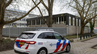 Blast outside Jewish school in Amsterdam, no injuries: mayor
