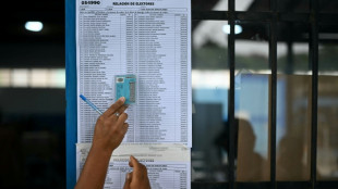 Presidenciais s&atilde;o retomadas no Peru ap&oacute;s incidentes; direita lidera contagem preliminar