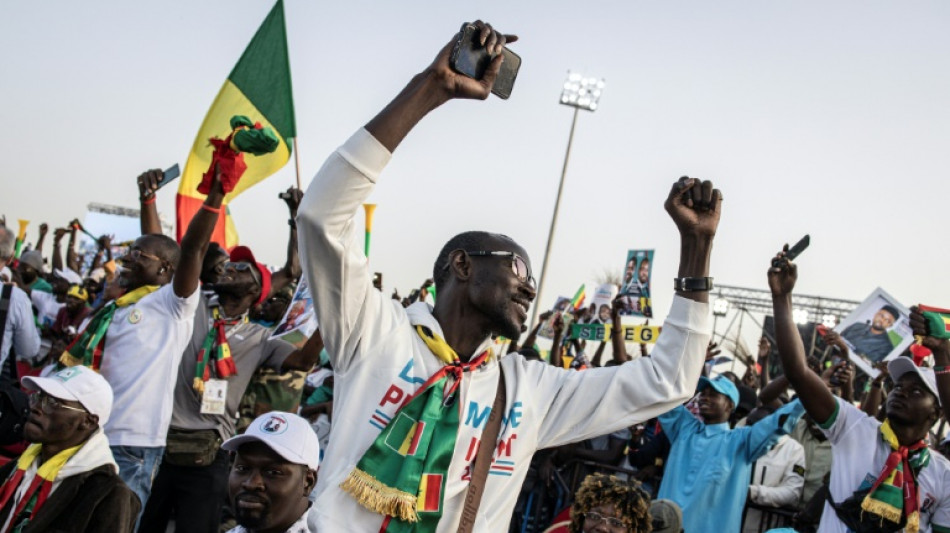 Les S&eacute;n&eacute;galais &eacute;lisent leur nouveau pr&eacute;sident apr&egrave;s des ann&eacute;es de crise