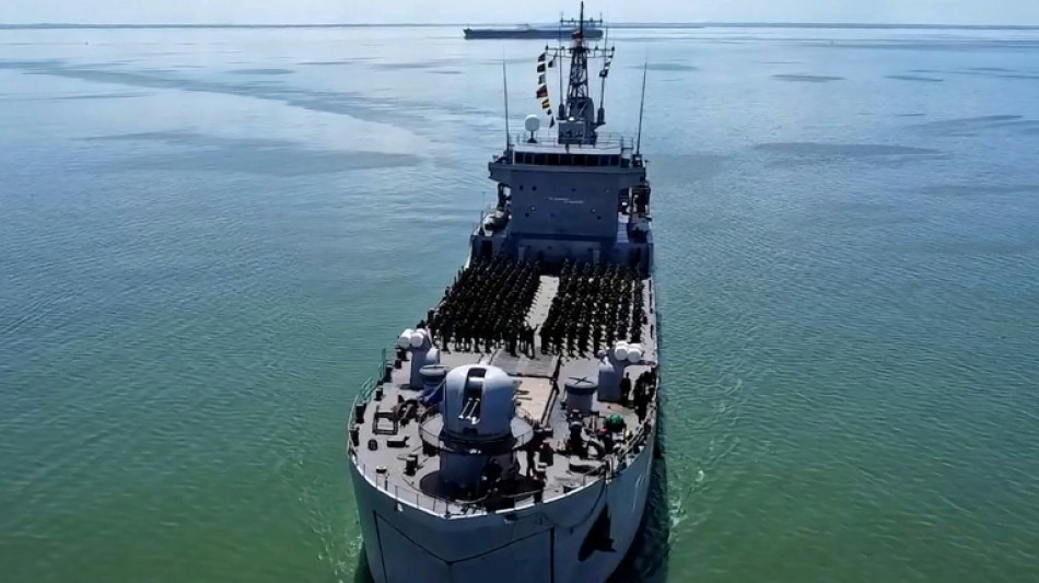 Venezuela condena 'incursão ilegal' de caças dos EUA