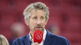 Van der Sar to quit as Ajax chief after 'tough period'