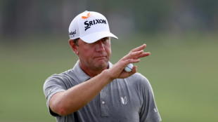 Past US Open winner Glover grabs two-shot PGA Barbasol lead