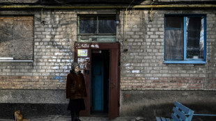 Pour les Ukrainiens de la ligne de front, un sac pr&ecirc;t pour partir &agrave; tout moment 