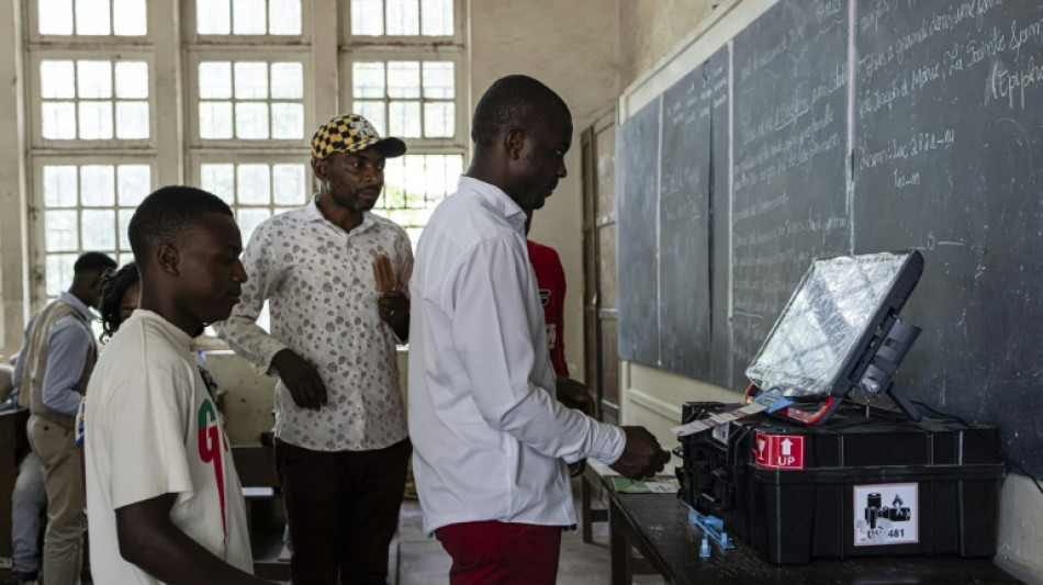 En RDC, les &eacute;lections prolong&eacute;es jeudi apr&egrave;s une premi&egrave;re journ&eacute;e chaotique