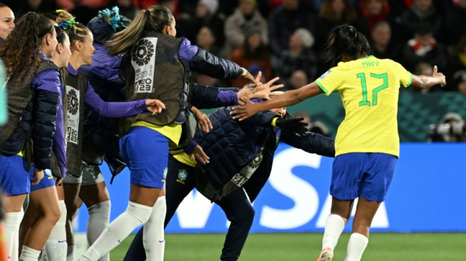 Borges hat-trick as Brazil put on the style, Germany also win big