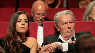 Alain Delon victime de harcèlement moral ? La justice ouvre une enquête