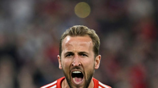 Kane strikes as Bayern defeat struggling Man United 