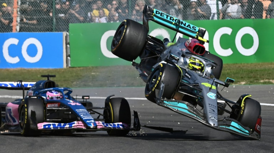 F1: Hamilton abandonne d&egrave;s le premier tour en Belgique