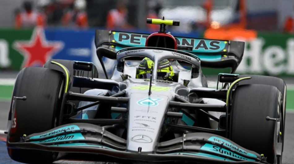 Hamilton says he was affected by booing Mexican crowd