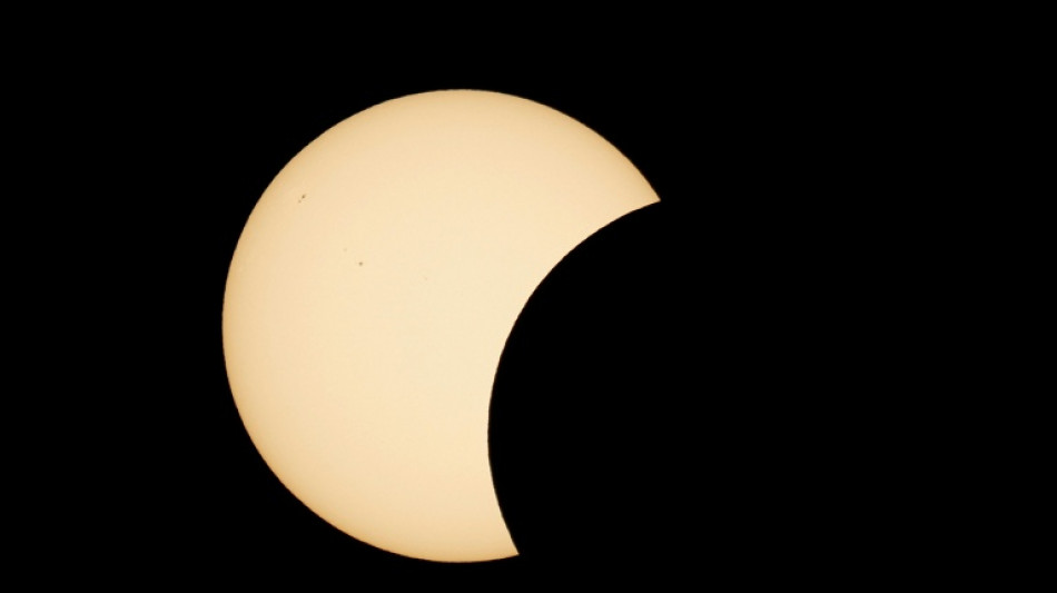 El eclipse solar oscurece el &Aacute;rtico ruso e Islandia y se dirige a Espa&ntilde;a