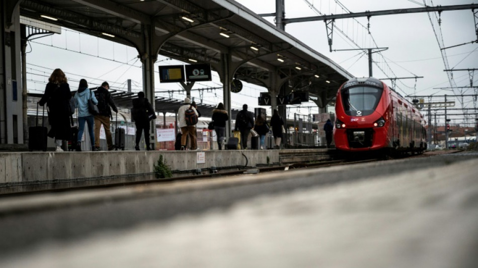 Weiter zahlreiche Zugausf&auml;lle wegen streikender Kontrolleure in Frankreich
