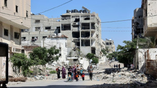 Miles de palestinos huyen de Gaza y mediadores redoblan la presi&oacute;n para una tregua