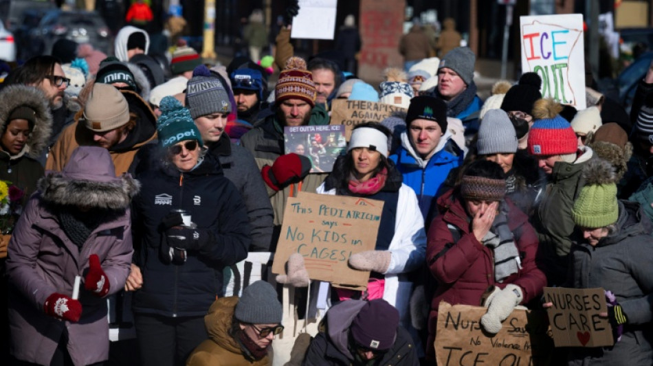 Trump baixa o tom e anuncia colabora&ccedil;&atilde;o com governador de Minnesota ap&oacute;s morte de civis