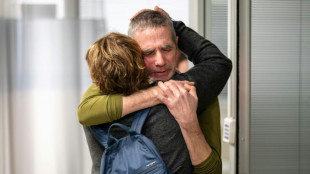"Beaucoup de larmes" et "peu de mots" &agrave; la lib&eacute;ration des deux otages isra&eacute;liens