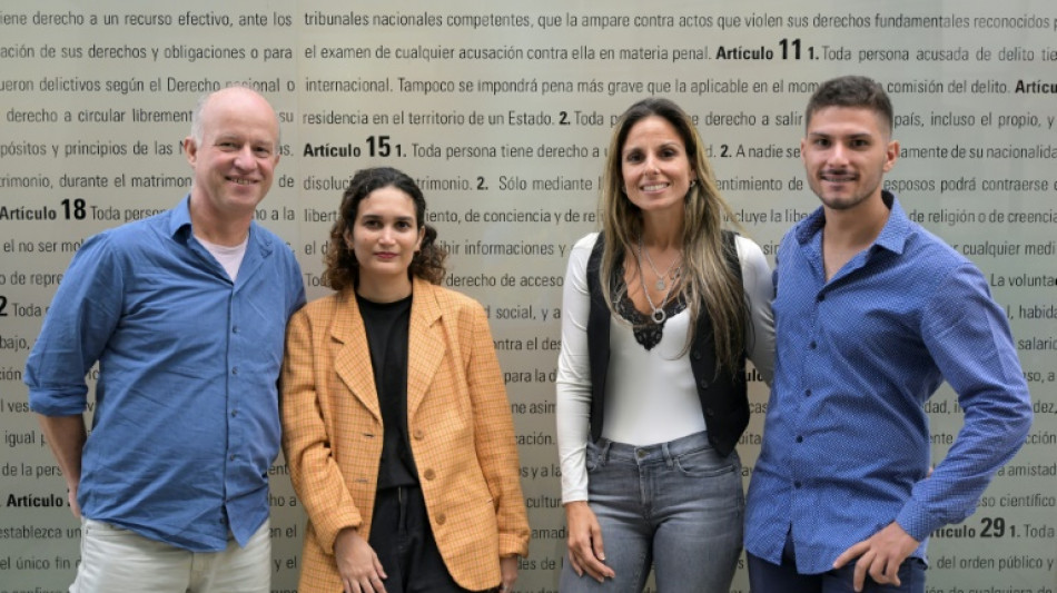 "Uruguayos de segunda": extranjeros con ciudadan&iacute;a pero sin la nacionalidad