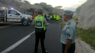 Sobe para 18 número de mortos em acidente no México