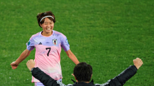 Women's Golden Boot winner Miyazawa joins Manchester United