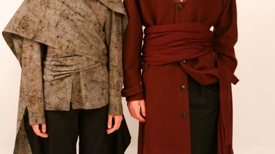 Da Qasimi l'abito diventa il custode di tracce del passato