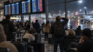 제주공항 지연 장기화로 김포행 항공편 목적지 변경&hellip;승객 불편