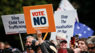 Des Australiens manifestent contre la r&eacute;forme sur le droit des Aborig&egrave;nes