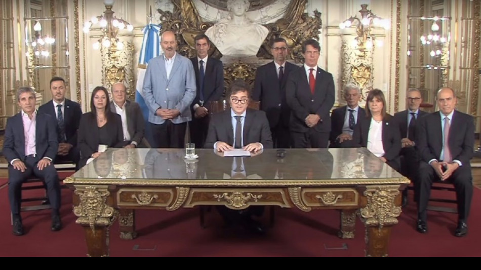 Argentine: Milei annonce une d&eacute;r&eacute;gulation massive de l'&eacute;conomie